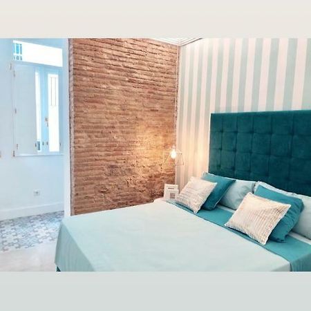 Apartamento Frederick “Centrico Y Con Clase” فالنسيا المظهر الخارجي الصورة